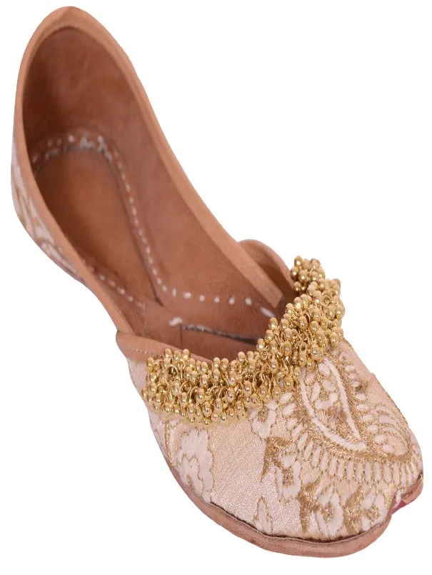 Ghungroo Love - Light Beige Ambi Floral Juttis