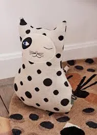 OYOY Cat Zorro Cushion White