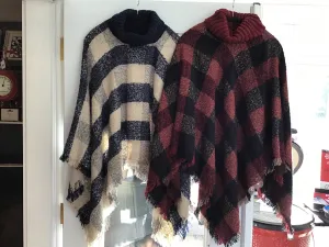 Poncho - Checkered Loose Neck