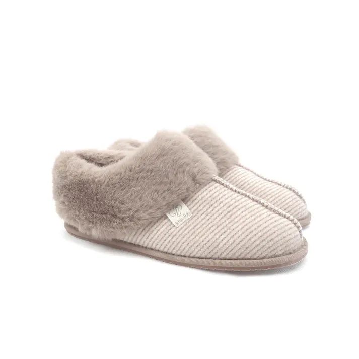 Shu Da Louise slippers in Mocha